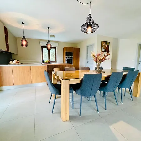 Cosima In Ruhiger Lage, Naehe