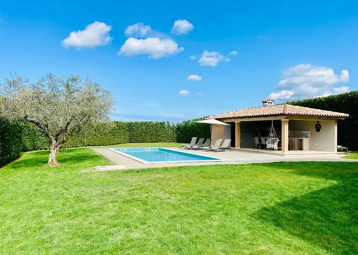 Villa Cosima In Ruhiger Lage, Naehe *