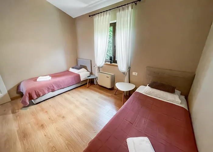 Cosima In Ruhiger Lage, Naehe