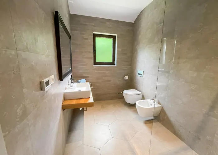 Cosima In Ruhiger Lage, Naehe