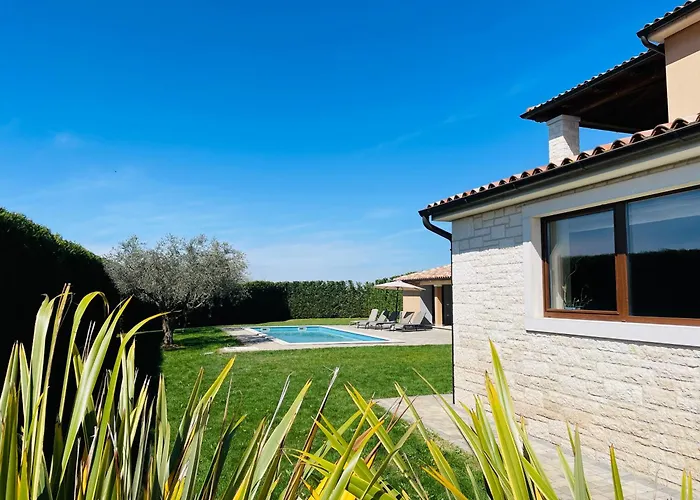 Cosima In Ruhiger Lage, Nähe Villa *