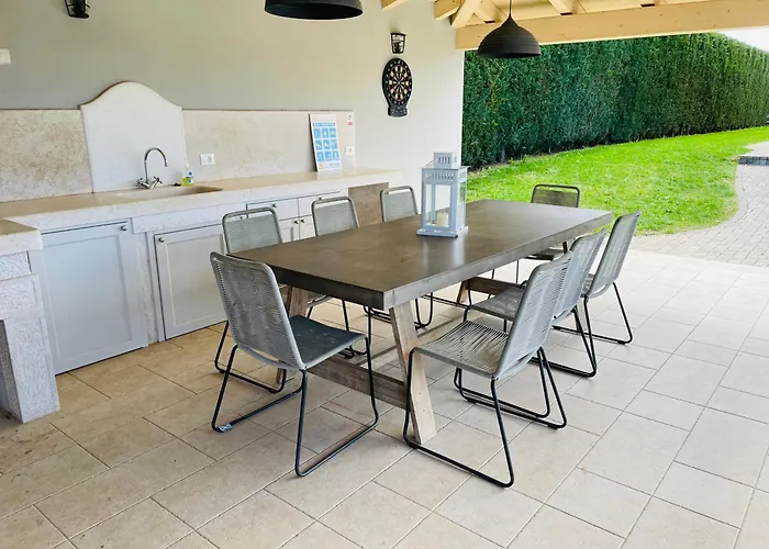 Cosima In Ruhiger Lage, Nähe Villa